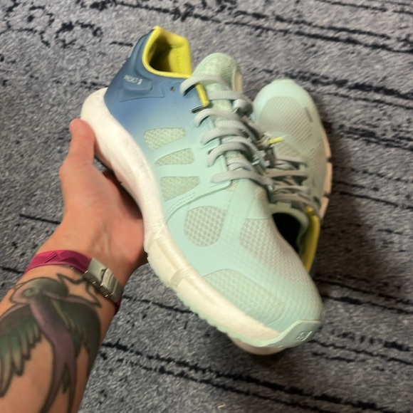 Women’s Salomon Predict 2 | Size 10 | Mint and Navy Running Shoes - Picture 4 of 6